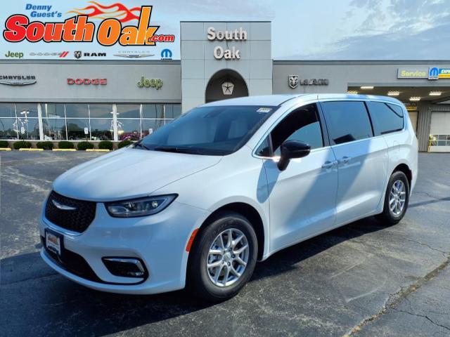 new 2026 Chrysler Pacifica car, priced at $43,460