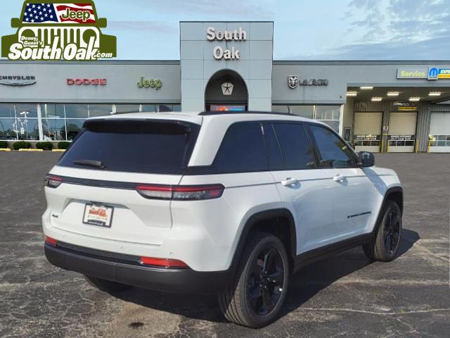 new 2025 Jeep Grand Cherokee car, priced at $41,395