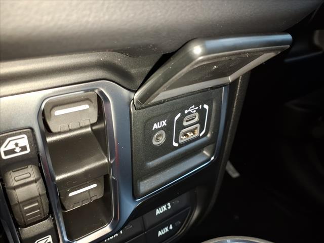 new 2025 Jeep Gladiator car, priced at $50,150