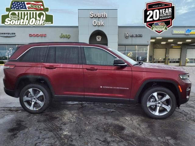 new 2024 Jeep Grand Cherokee car, priced at $44,957