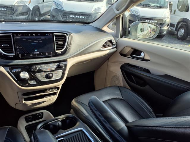 used 2021 Chrysler Pacifica Hybrid car, priced at $17,881