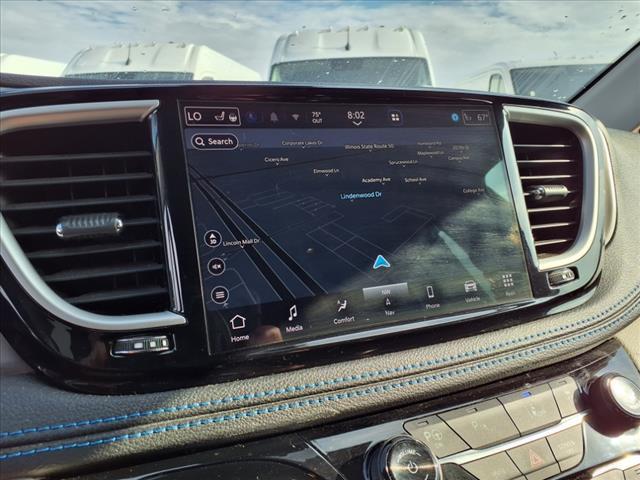 used 2021 Chrysler Pacifica Hybrid car, priced at $17,881