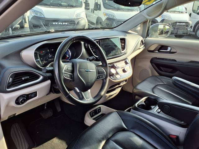 used 2021 Chrysler Pacifica Hybrid car, priced at $17,881