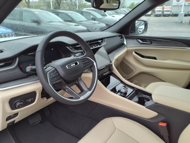 new 2024 Jeep Grand Cherokee car, priced at $44,469