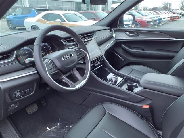 new 2025 Jeep Grand Cherokee car, priced at $49,775
