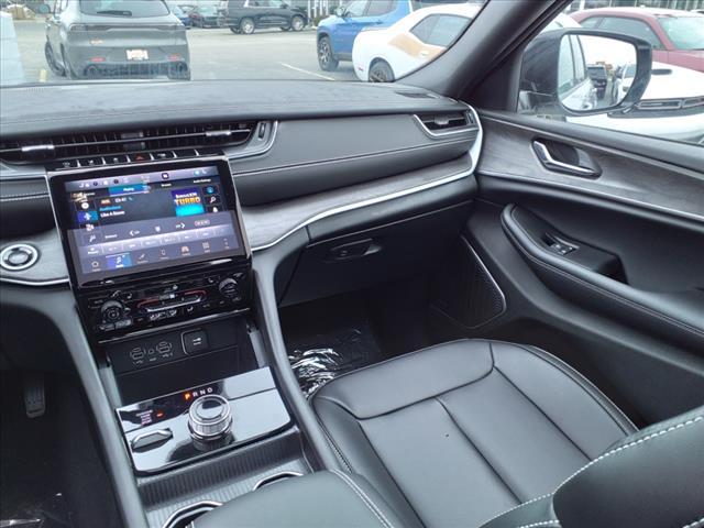 new 2025 Jeep Grand Cherokee car, priced at $49,775