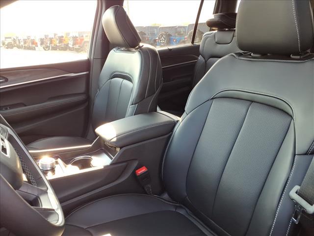 new 2025 Jeep Grand Cherokee L car, priced at $49,096