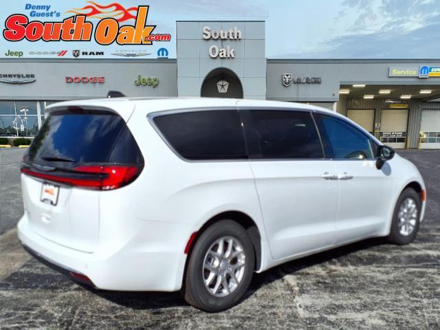 new 2026 Chrysler Pacifica car, priced at $40,640