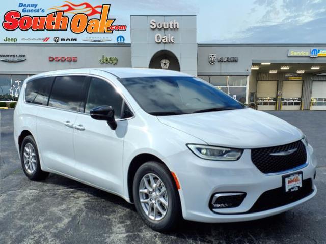 new 2026 Chrysler Pacifica car, priced at $40,640