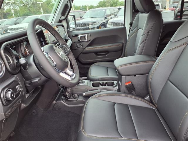 new 2025 Jeep Wrangler car, priced at $53,867