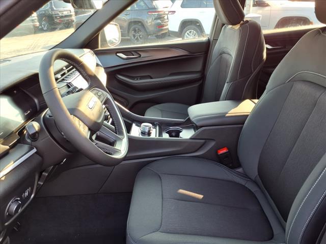 new 2025 Jeep Grand Cherokee L car, priced at $39,032