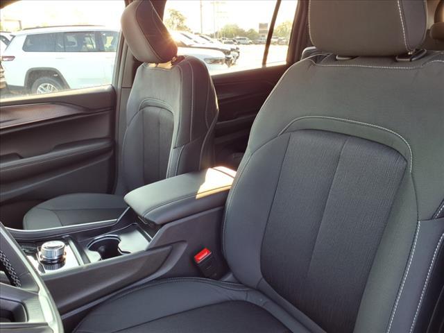 new 2025 Jeep Grand Cherokee L car, priced at $39,032