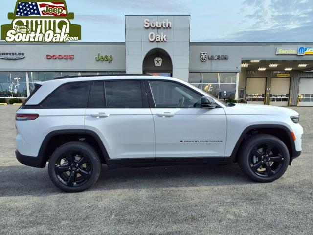 new 2025 Jeep Grand Cherokee car, priced at $43,002