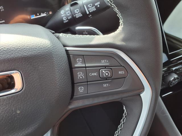 new 2025 Jeep Grand Cherokee car, priced at $43,002