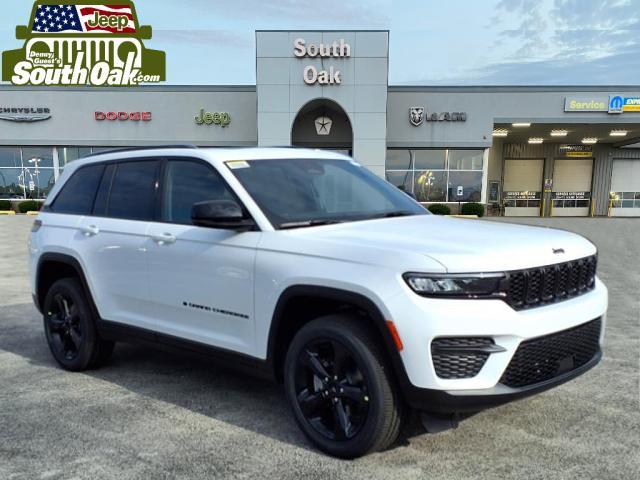 new 2025 Jeep Grand Cherokee car, priced at $43,002