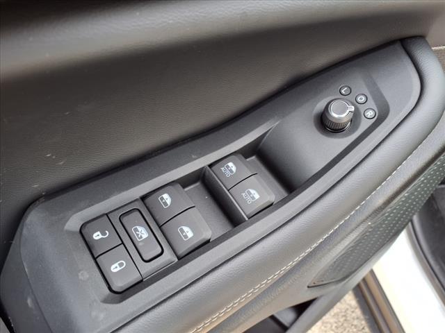 new 2025 Jeep Grand Cherokee car, priced at $43,002