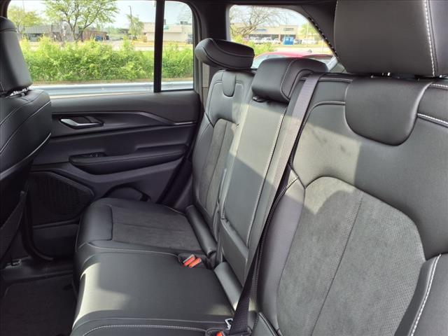 new 2025 Jeep Grand Cherokee car, priced at $43,002