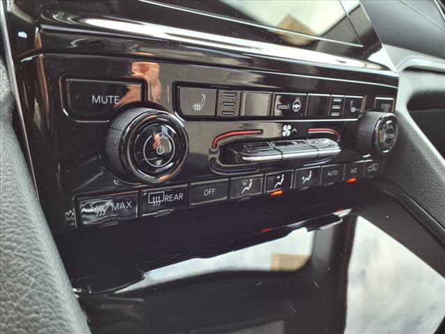 new 2025 Jeep Grand Cherokee car, priced at $43,002
