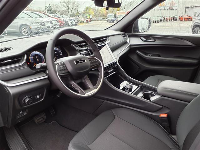 new 2025 Jeep Grand Cherokee car, priced at $39,354