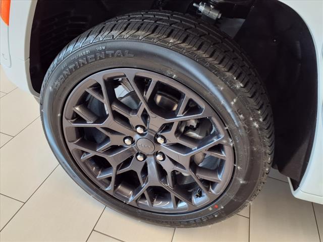 new 2025 Jeep Grand Cherokee car, priced at $54,387