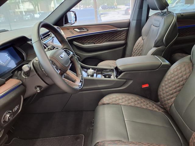 new 2025 Jeep Grand Cherokee car, priced at $54,387