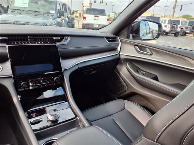 new 2025 Jeep Grand Cherokee L car, priced at $44,294