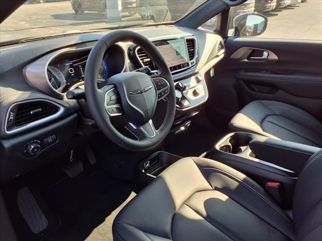 new 2026 Chrysler Pacifica car, priced at $40,014