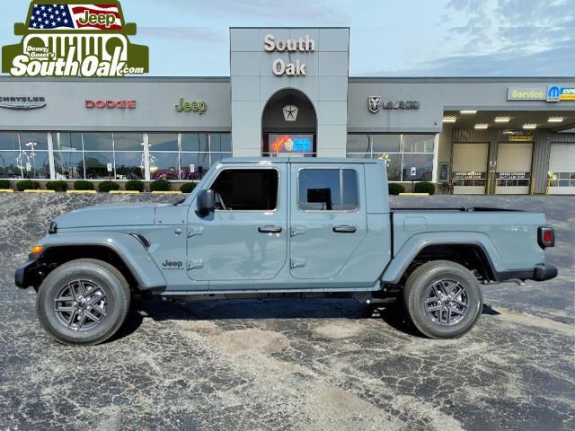 new 2025 Jeep Gladiator car, priced at $51,995