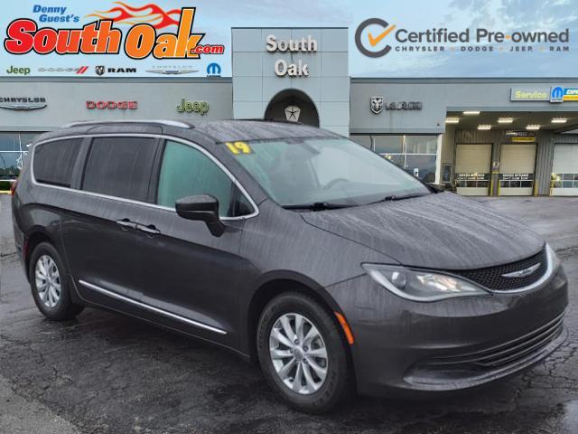 used 2019 Chrysler Pacifica car, priced at $17,881