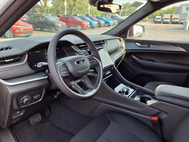 new 2025 Jeep Grand Cherokee car, priced at $33,842