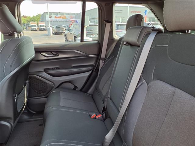 new 2025 Jeep Grand Cherokee car, priced at $33,842