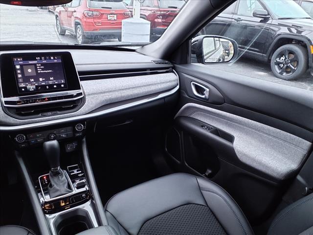 new 2025 Jeep Compass car, priced at $26,146