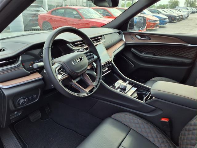 new 2025 Jeep Grand Cherokee car, priced at $52,747