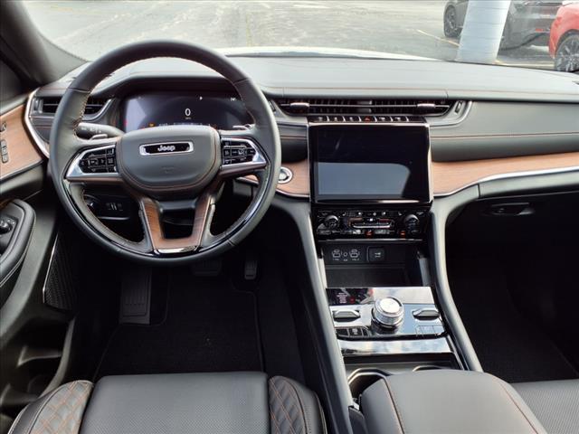 new 2025 Jeep Grand Cherokee car, priced at $52,747