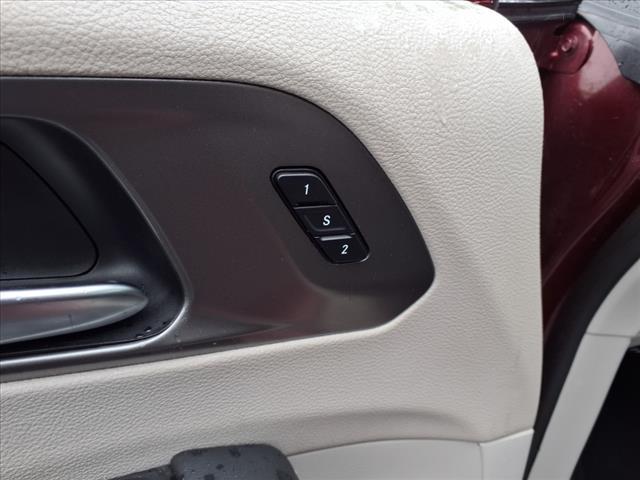 used 2023 Chrysler Pacifica car, priced at $25,881
