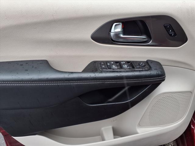 used 2023 Chrysler Pacifica car, priced at $25,881