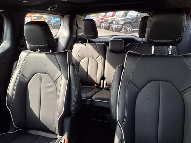 new 2025 Chrysler Pacifica Hybrid car, priced at $44,100