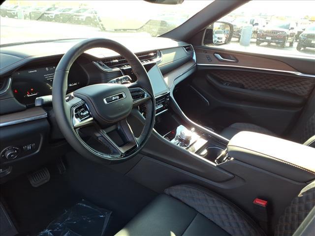 new 2025 Jeep Grand Cherokee car, priced at $58,122