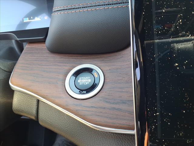 new 2025 Jeep Grand Cherokee car, priced at $58,122