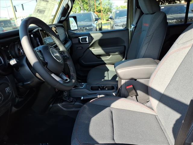new 2025 Jeep Wrangler car, priced at $55,180