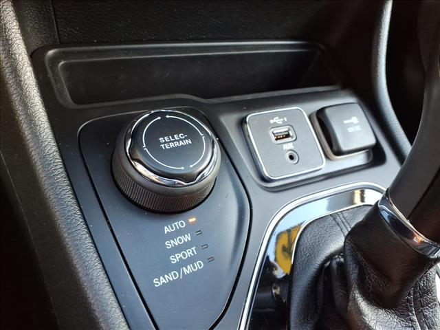 used 2023 Jeep Cherokee car, priced at $19,981