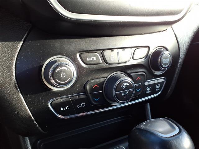 used 2023 Jeep Cherokee car, priced at $19,981