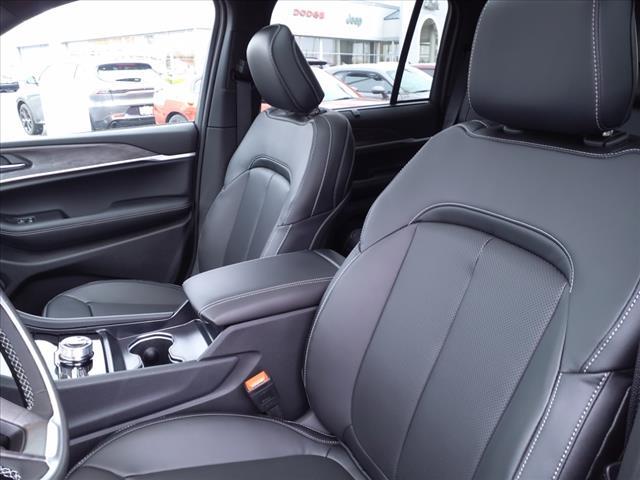 new 2025 Jeep Grand Cherokee car, priced at $50,004