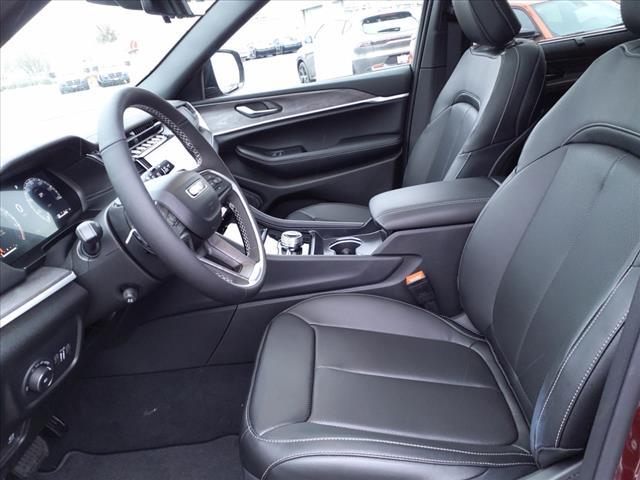 new 2025 Jeep Grand Cherokee car, priced at $50,004