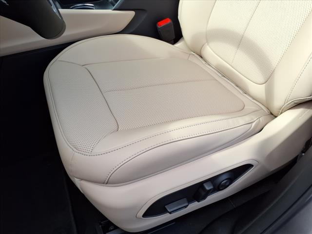 new 2025 Jeep Grand Cherokee car, priced at $50,004