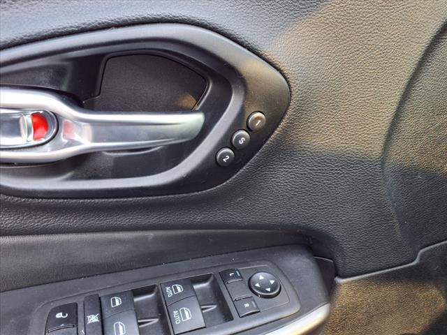 used 2022 Jeep Cherokee car, priced at $24,881