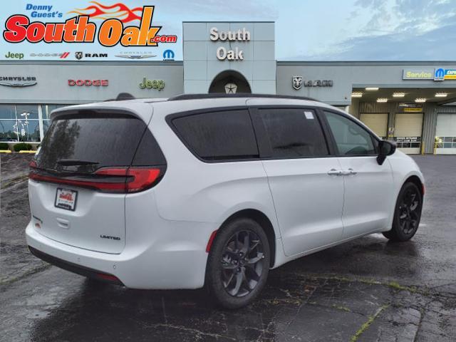 new 2024 Chrysler Pacifica car, priced at $46,507