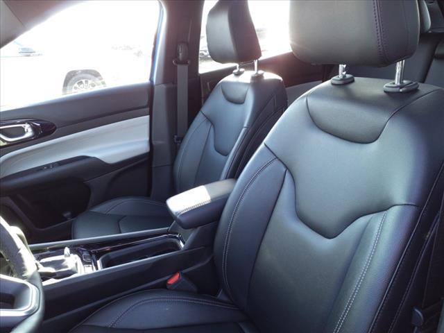 new 2025 Jeep Compass car, priced at $32,054