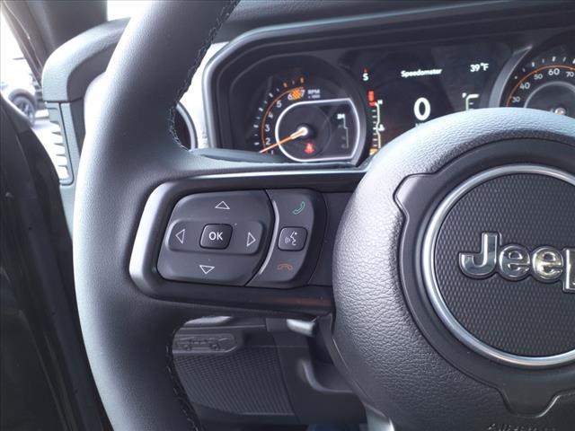 new 2025 Jeep Wrangler car, priced at $46,385