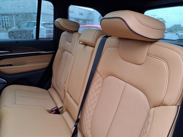 new 2025 Jeep Grand Cherokee car, priced at $54,370